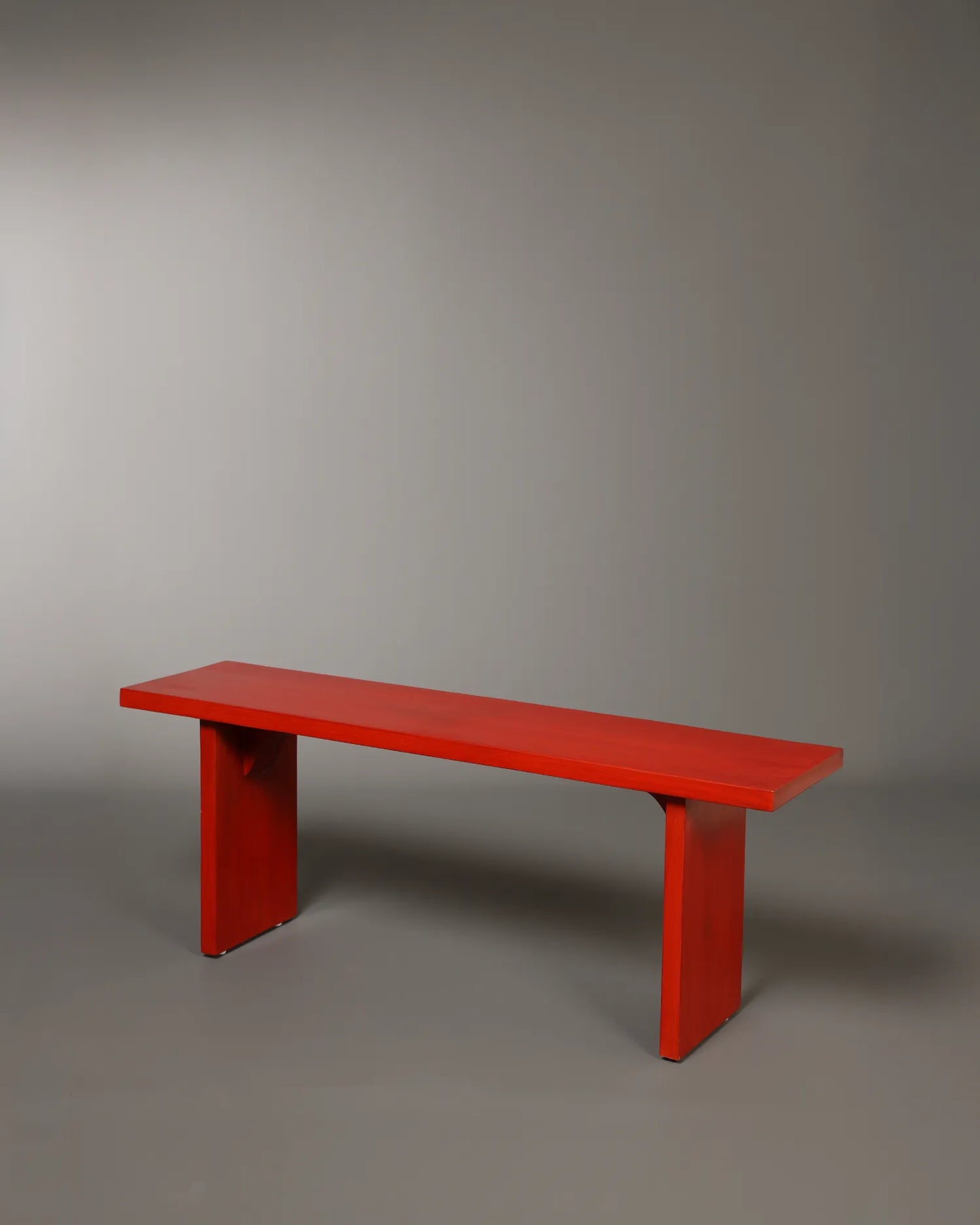 Linea bench in Vermillion