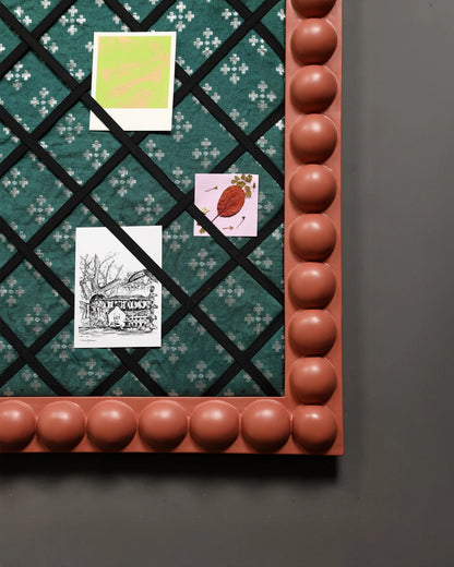 The Gather and Sift Pinboard