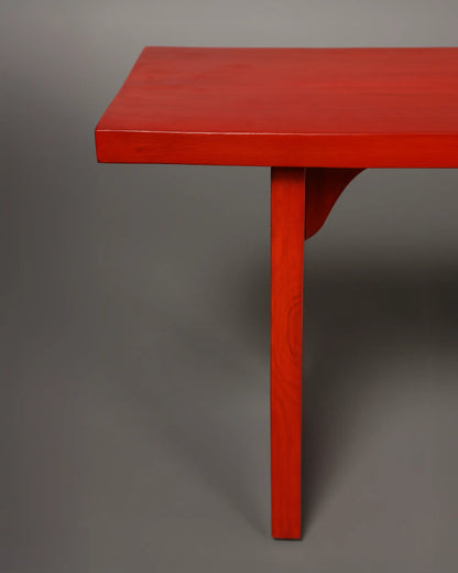 Linea bench in Vermillion
