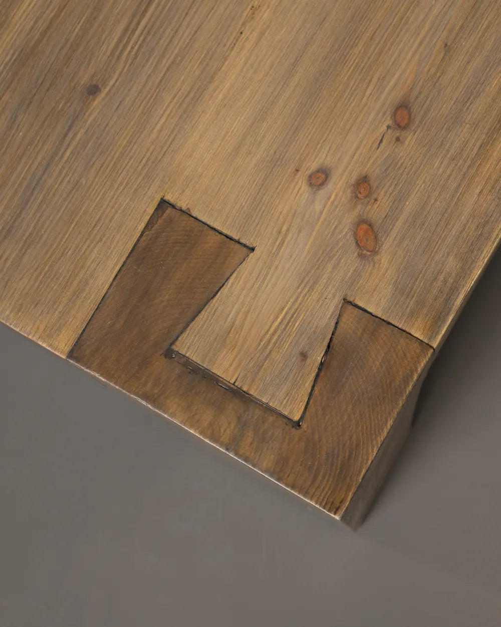 Dovetail Drifter Table